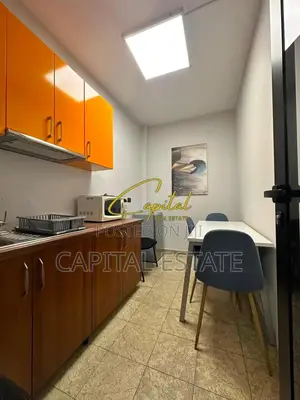 AMBIENT BIZNESI ME QIRA 140 M2 ISH BLLOKU 250.000 EURO