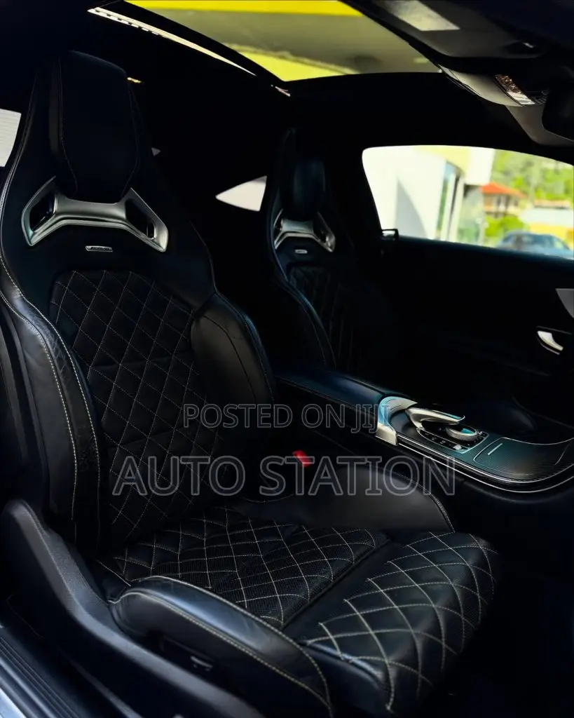 Mercedes Benz C63 AMG Coúpe