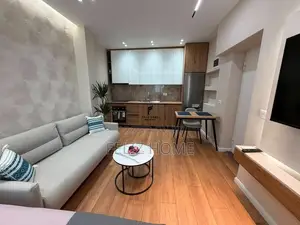 SHITET GARSONIERE 34 M2 PAZARI RI 120.000 EURO