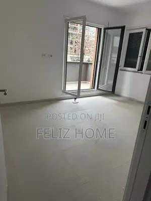 ZYRE ME QERA 120M2 BULEVARDI I RI 60.000 LEKE