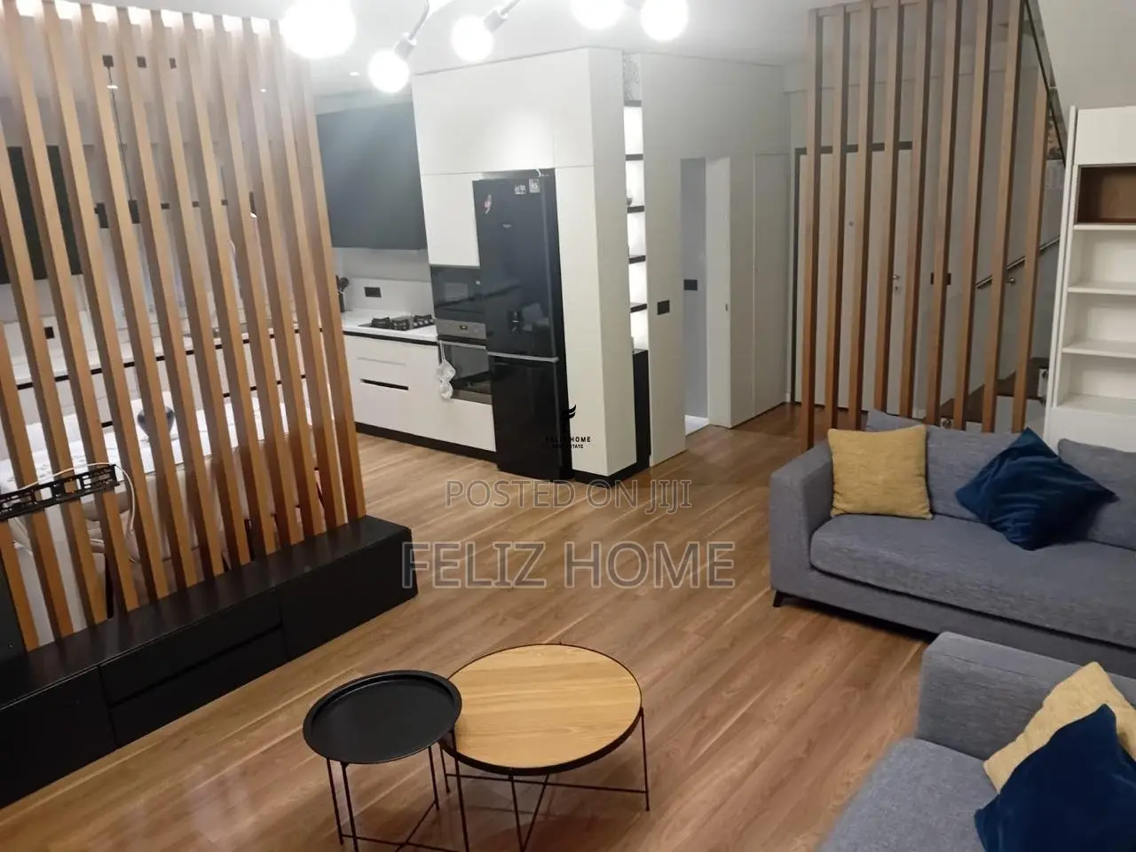 APARTAMENT DUPLEX ME QERA 3+1 5 MAJ 100.000 LEKE