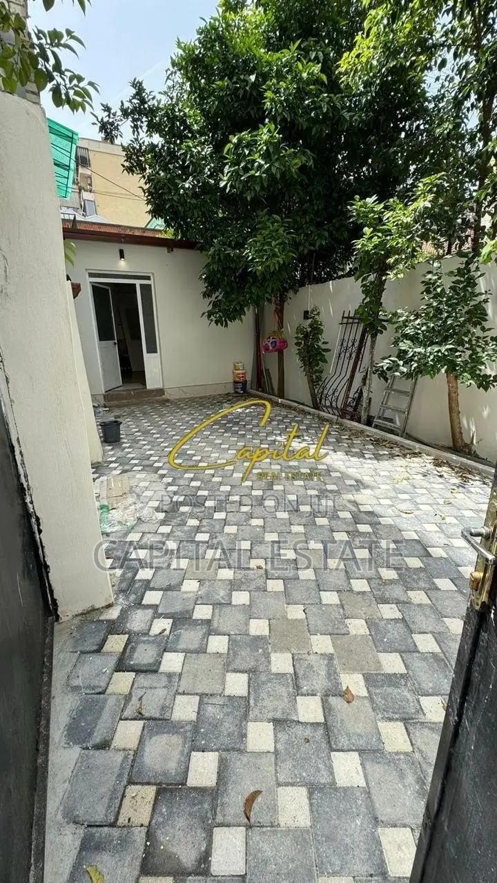 APARTAMENT ME QIRA 3+1 VASIL SHANTO 55.000 LEKE