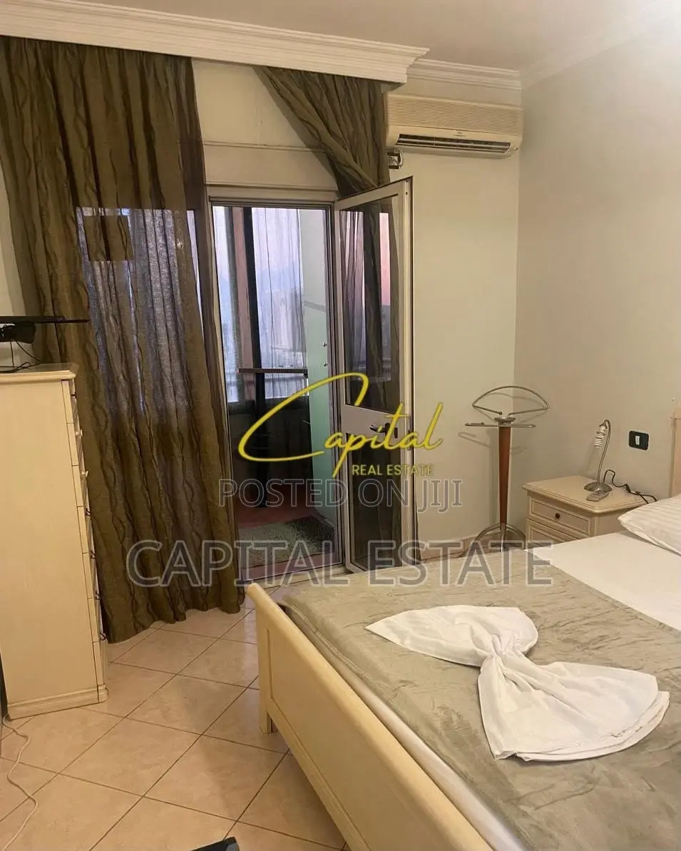 APARTAMENT ME QIRA 2+1 ISH STACIONI TRENIT 75.000 LEKE