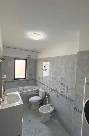 APARTAMENT ME QERA 2+1 ISH PARKU 65.000 LEKE