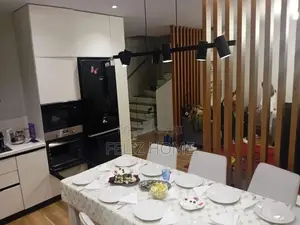 APARTAMENT DUPLEX ME QERA 3+1 5 MAJ 100.000 LEKE