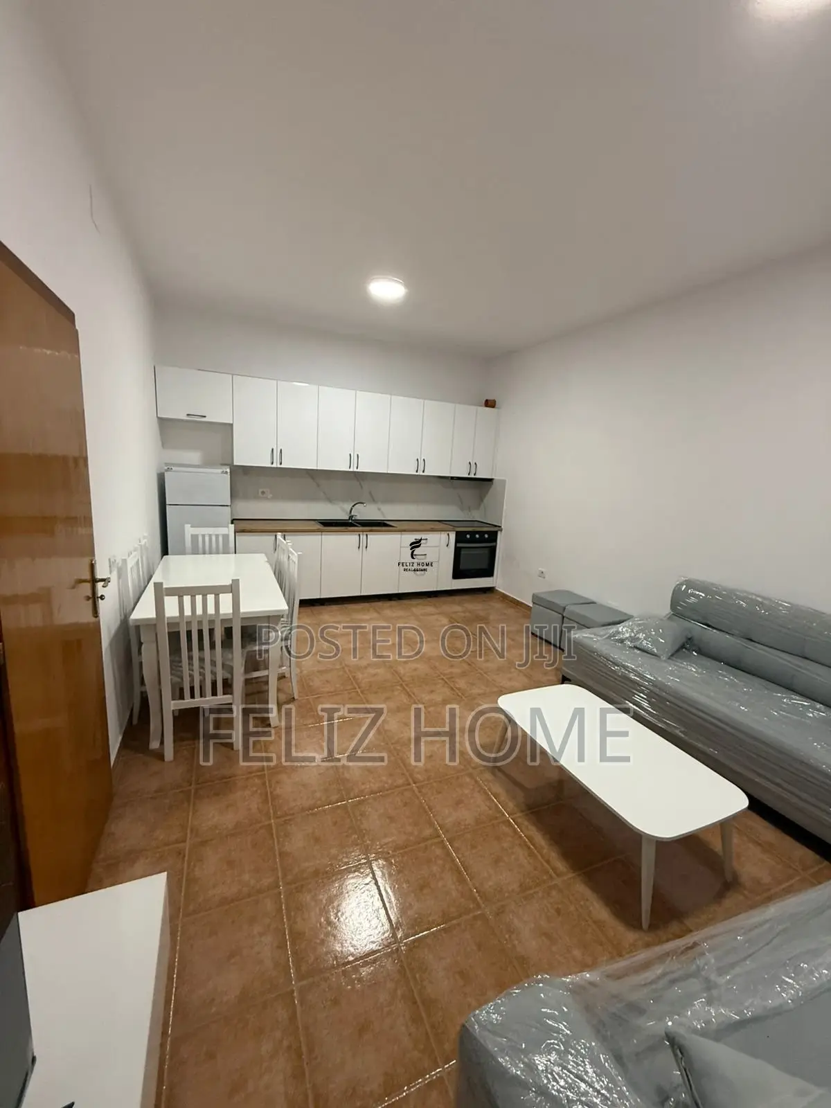 APARTAMENT ME QERA 1+1 5 MAJI 50.000 LEKE