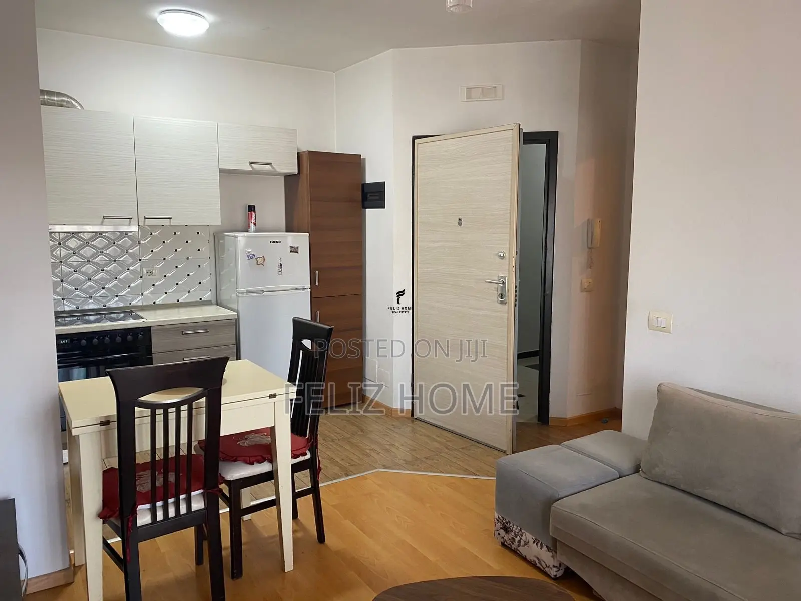APARTAMENT ME QERA 1+1 XHAMLLIK 50.000 LEKE