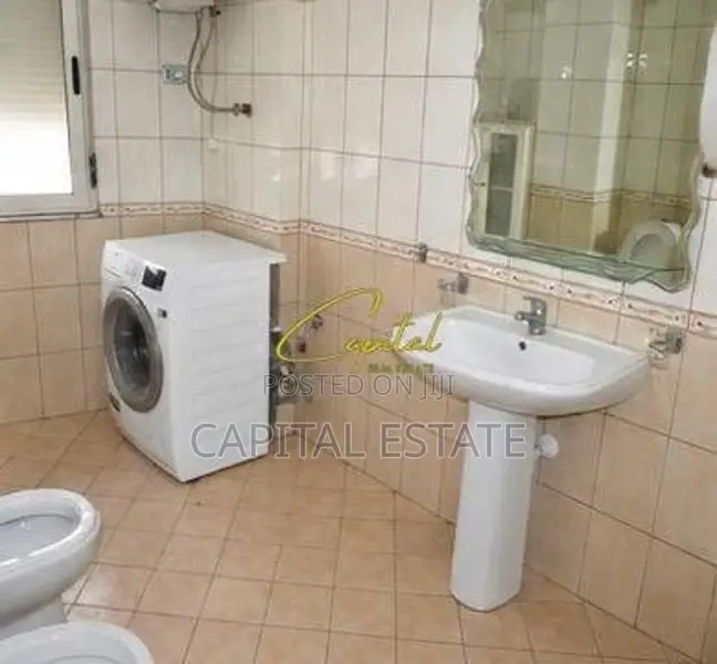 APARTAMENT ME QIRA 2+1 BLLOKU I AMBASADAVE 65.000 LEKE
