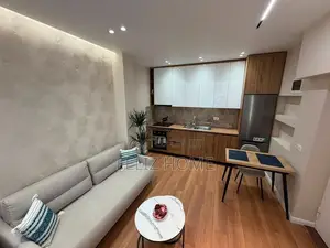 SHITET GARSONIERE 34 M2 PAZARI RI 120.000 EURO