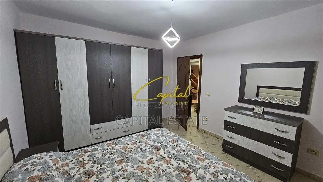 APARTAMENT ME QIRA 2+1 RRUGA FERIT XHAJKO 550 EURO