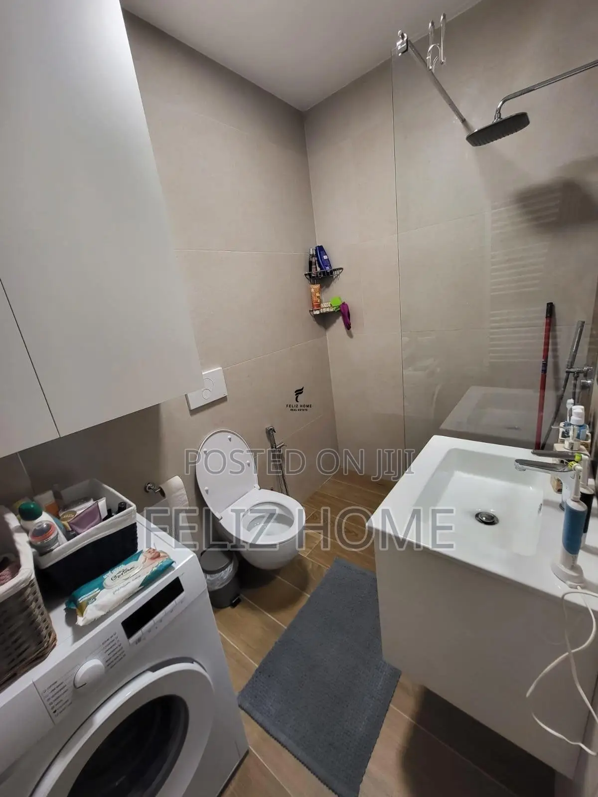 SHITET APARTAMENT 1+1 ISH TREGU ELEKTRIK 150.000 EURO