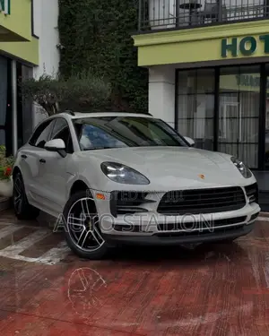Porsche Macan S