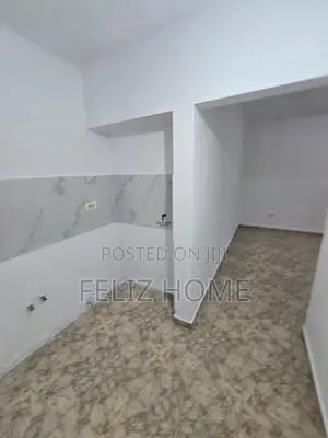 SHITET DYQAN & GARSONIERE RRUGA E KAVAJES 195.000 EURO