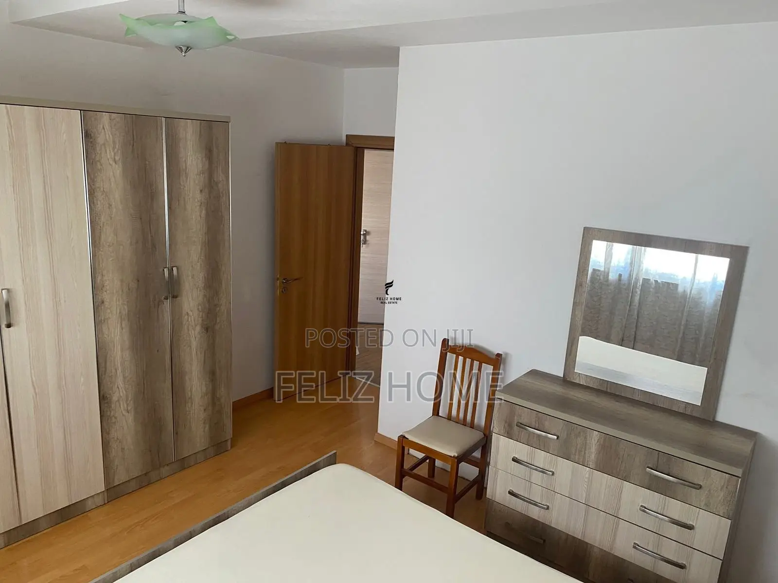APARTAMENT ME QERA 1+1 XHAMLLIK 50.000 LEKE