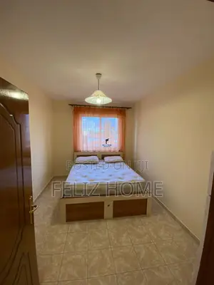 APARTAMENT ME QERA 2+1 MINE PEZA 65.000 LEKE