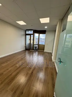 ZYRE ME QERA 100 M2 BLLOK 1.500 EURO