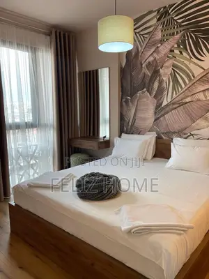 APARTAMENT ME QERA 1+1 RRUGA KONGRESI I MANASTIRIT 60.000 LEKE