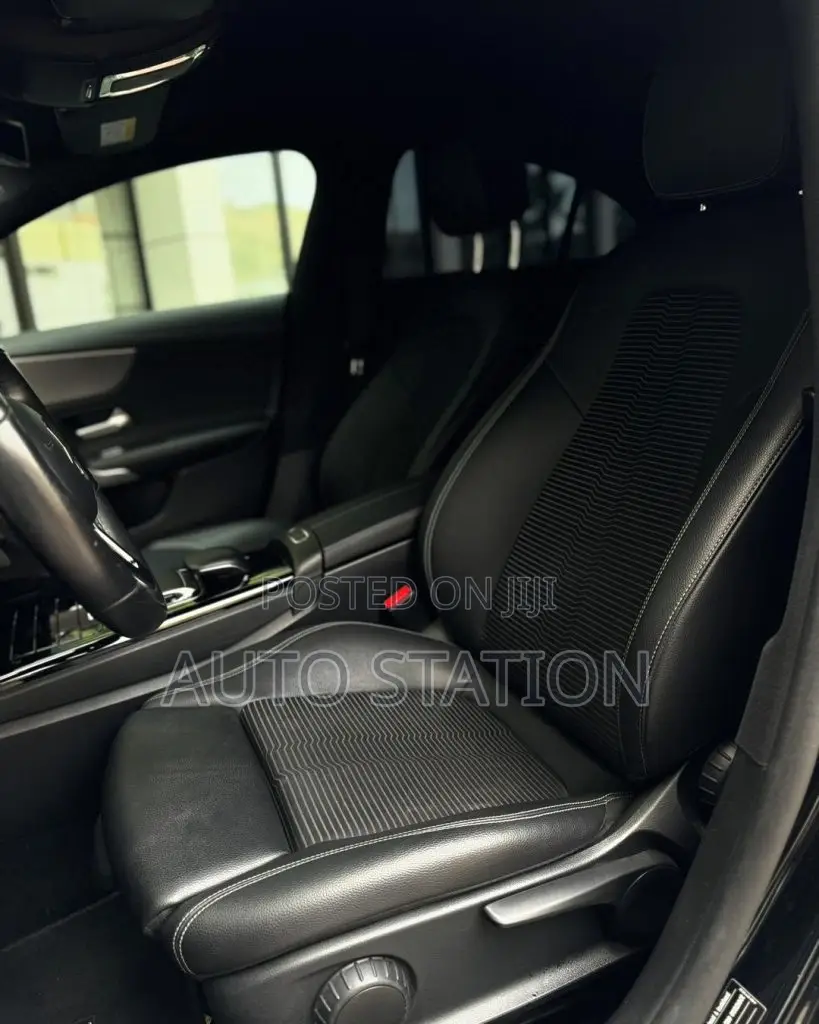 MERCEDES BENZ CLA