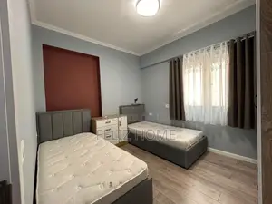 APARTAMENT ME QERA 2+1 STACIONI I TRENIT 75.000 LEKE
