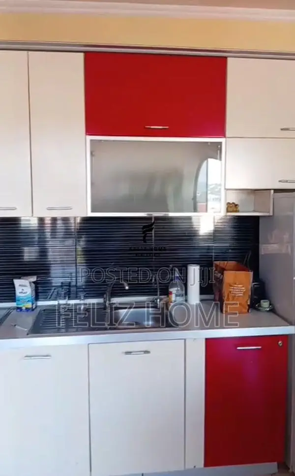APARTAMENT ME QERA 3+1 RRUGA E KAVAJES 80.000 LEKE
