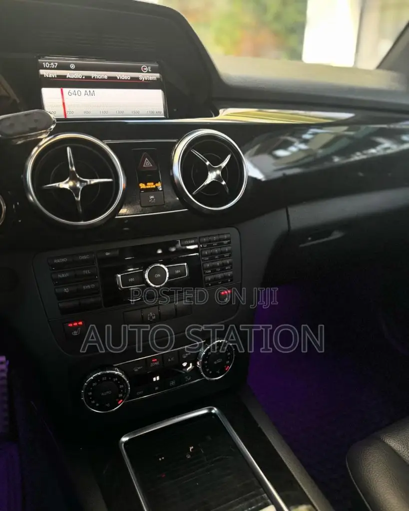 MERCEDES BENZ GLK