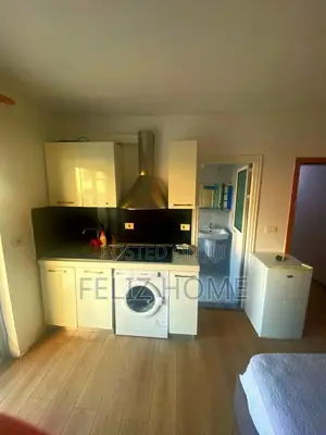 GARSONIERE ME QERA 40M2 21 DHJETORI 44.000 LEKE