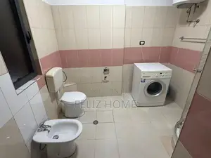 APARTAMENT ME QERA 1+1 ISH TREGU ELEKTRIK 45.000 LEKE