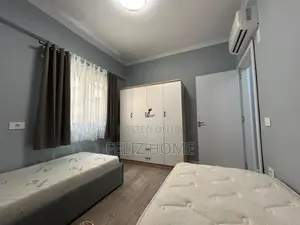 APARTAMENT ME QERA 2+1 STACIONI I TRENIT 75.000 LEKE