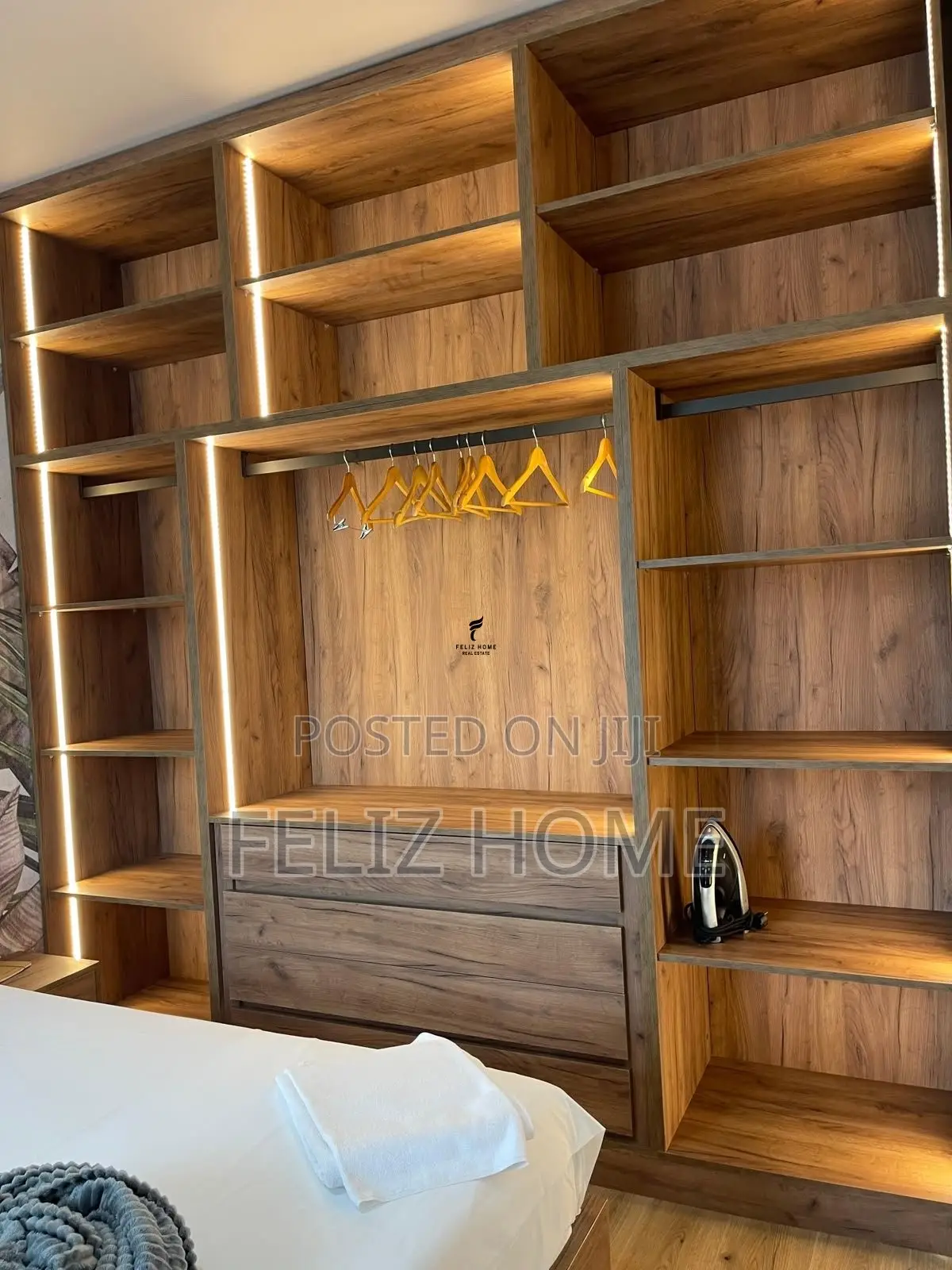 APARTAMENT ME QERA 1+1 RRUGA KONGRESI I MANASTIRIT 60.000 LEKE