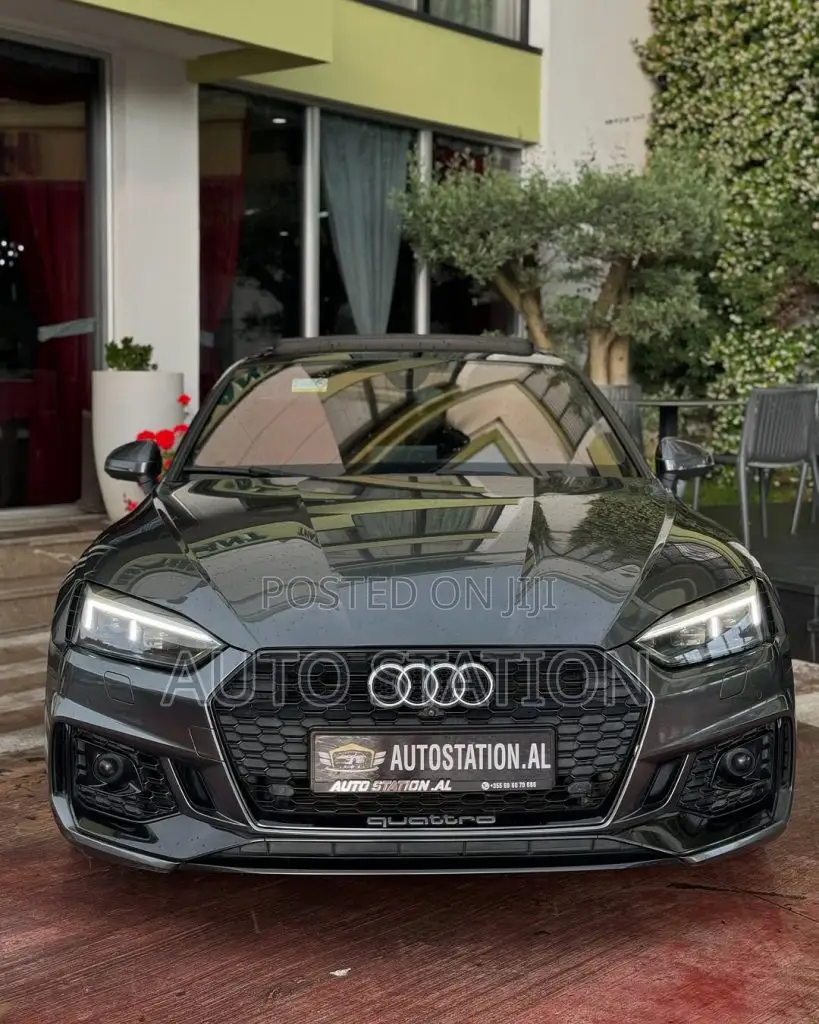 Audi RS5 Night Package
