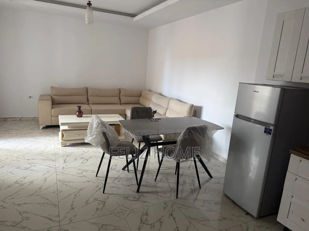 APARTAMENT ME QERA 1+1 RRUGA E KAVAJES 50.000 LEKE