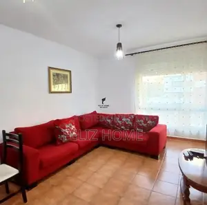 APARTAMENT ME QERA 1+1 PAZARI I RI 50.000 LEKE