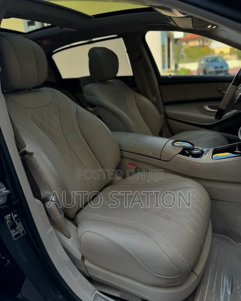 Mercedes Benz S560 Maybach