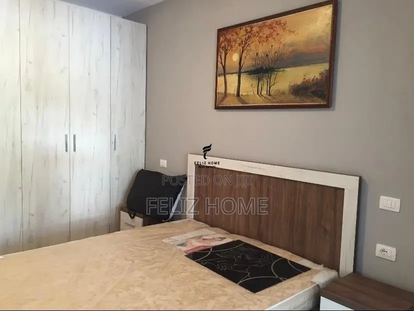 APARTAMENT ME QERA 1+1 QENDER 45.000 LEKE