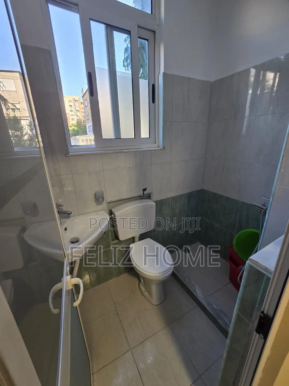 GARSONIERE ME QERA 40M2 21 DHJETORI 48.000 LEKE