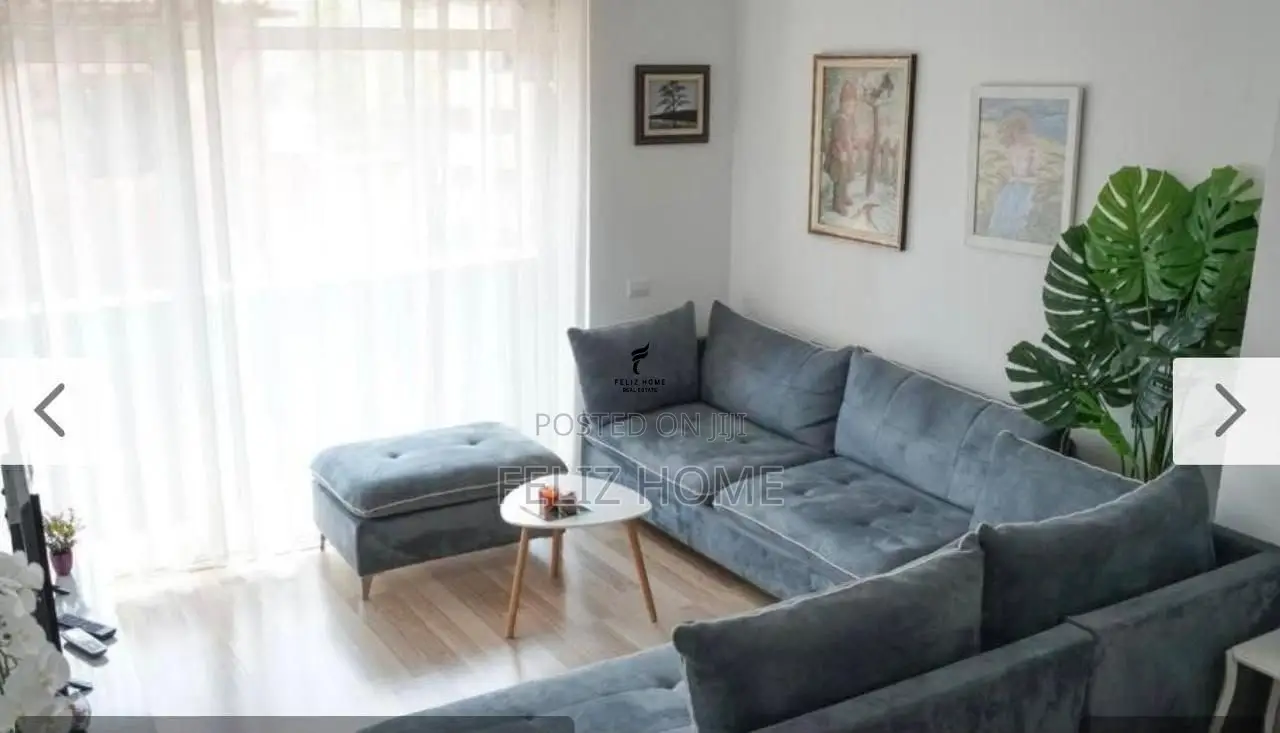APARTAMENT ME QERA 1+1 QENDER 700 EURO