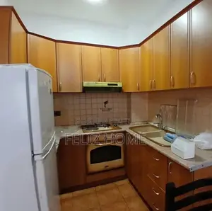 APARTAMENT ME QERA 1+1 PAZARI I RI 50.000 LEKE