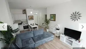 APARTAMENT ME QERA 1+1 QENDER 700 EURO