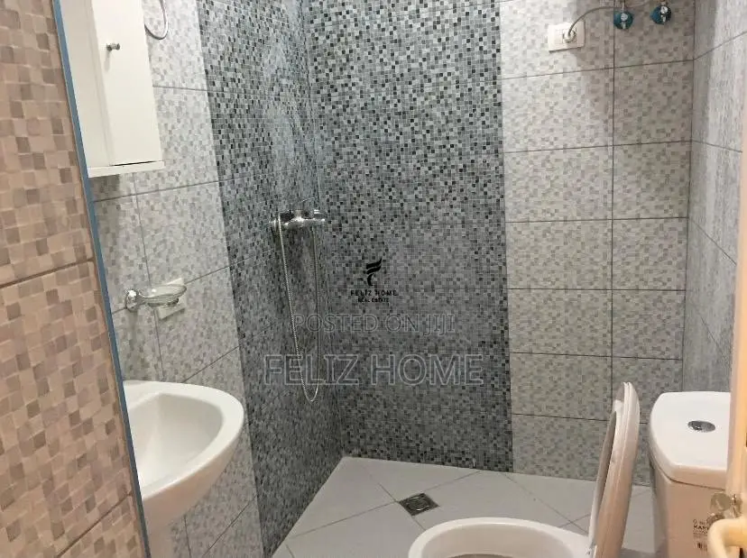 APARTAMENT ME QERA 1+1 QENDER 45.000 LEKE