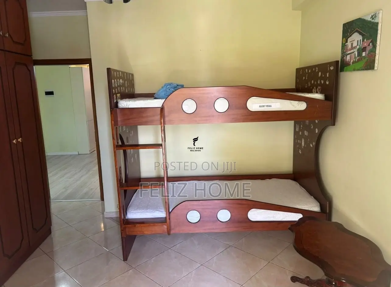 APARTAMENT ME QERA 2+1+2 21 DHJETORI 60.000 LEKE