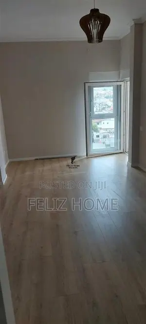 SHITET APARTAMENT 2+1 XHAMLLIK 18.700.000 LEKE