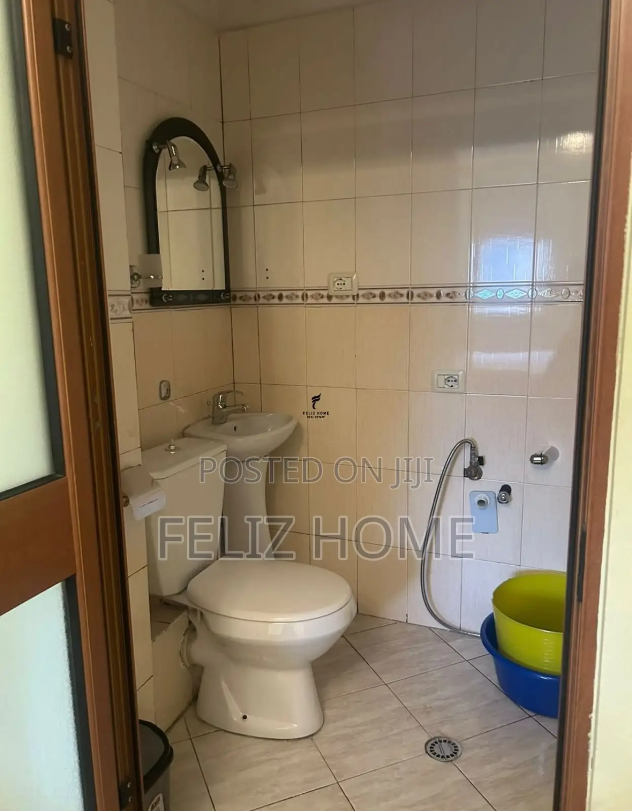 APARTAMENT ME QERA 2+1+2 21 DHJETORI 60.000 LEKE