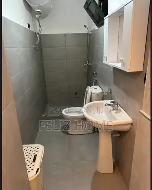 GARSIONERE ME QERA KOMUNA E PARISIT 45.000 LEKE