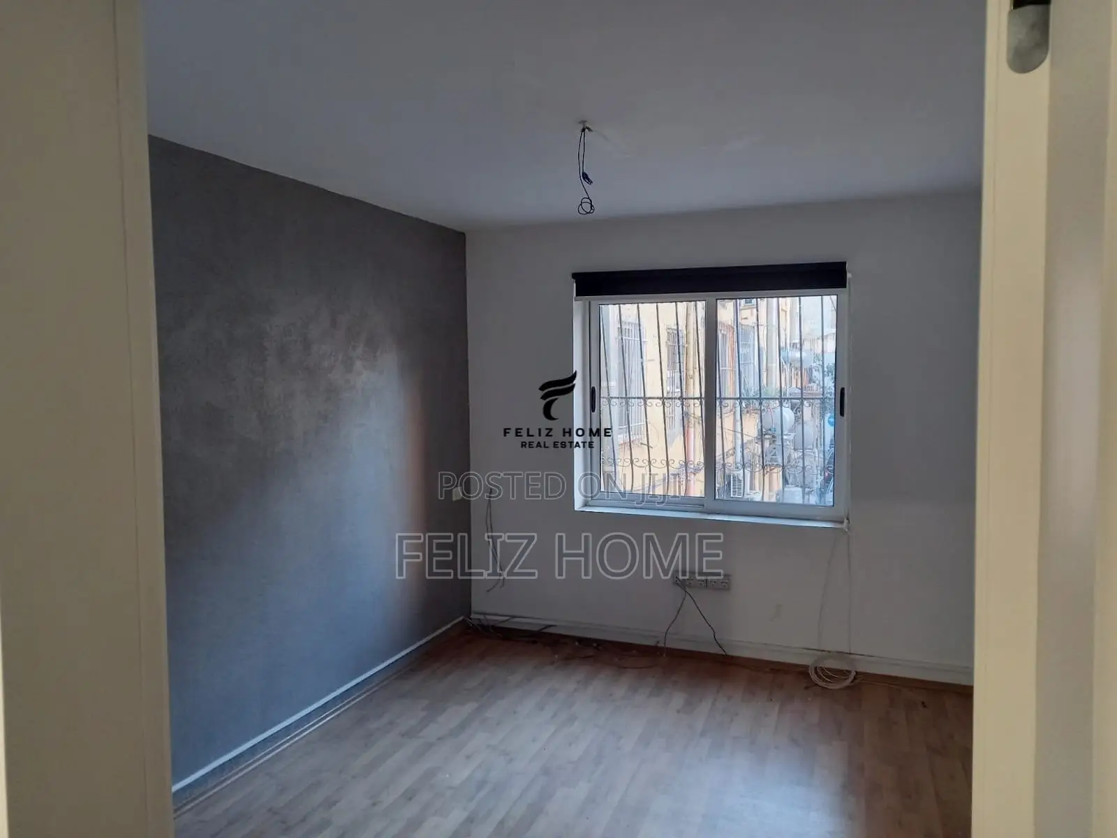 ZYRE ME QERA 120 M2 BLLOKU 800 EURO