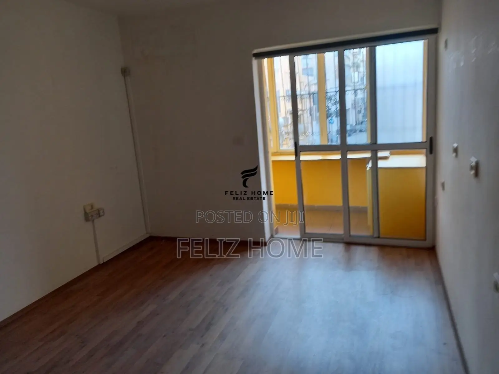 ZYRE ME QERA 120 M2 BLLOKU 800 EURO