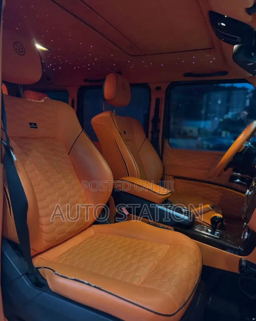Mercedes Benz G500
