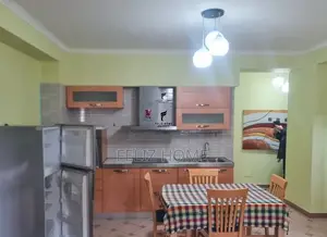 APARTAMENT ME QERA 1+1 RRUGA E DURRESIT 65.000 LEKE