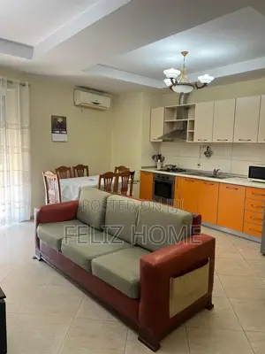 APARTAMENT ME QERA 2+1 PAZARI RI 70.000 LEKE