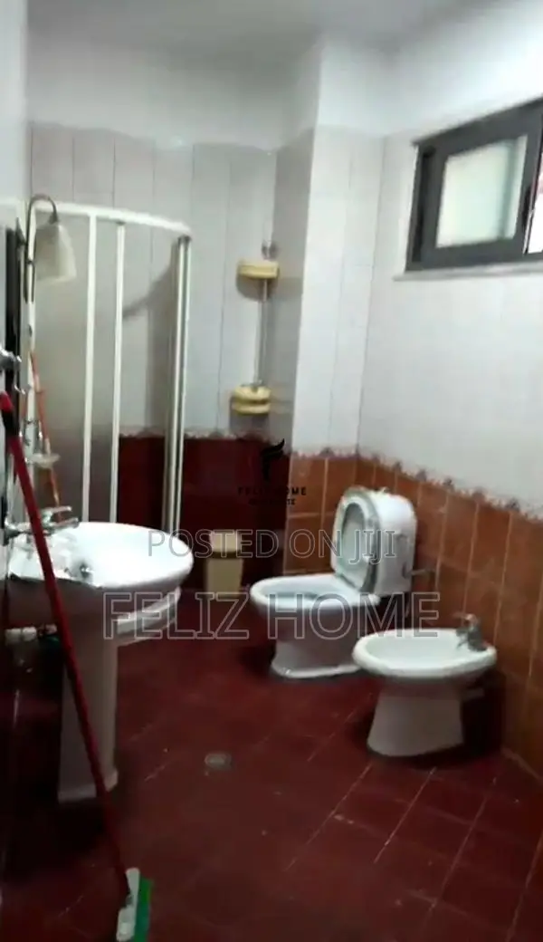 APARTAMENT ME QERA 1+1 MINE PEZA 50.000 LEKE