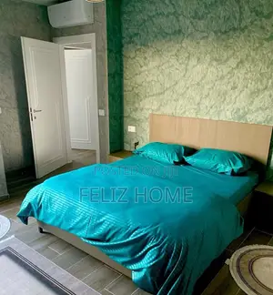 APARTAMENT ME QERA 3+1 RRUGA E DIBRES 100.000 LEKE